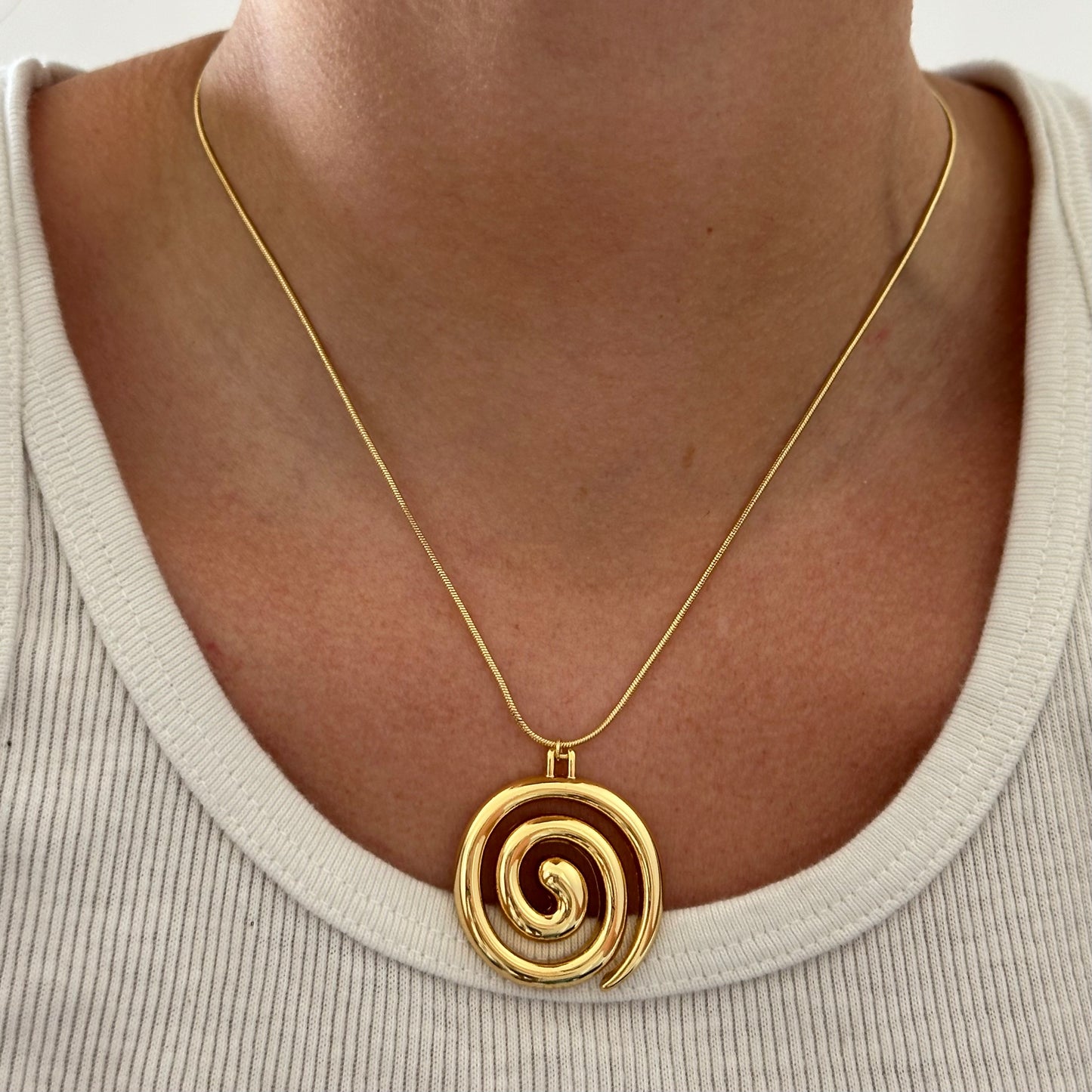 Swirl Gold Necklace